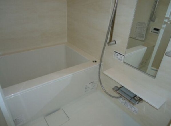 ライオンズアイル赤坂の物件内観写真